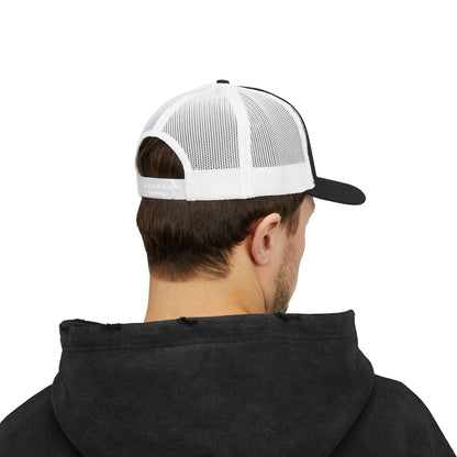 Stylish KT HOLIK Snapback Trucker Cap for Everyday Wear