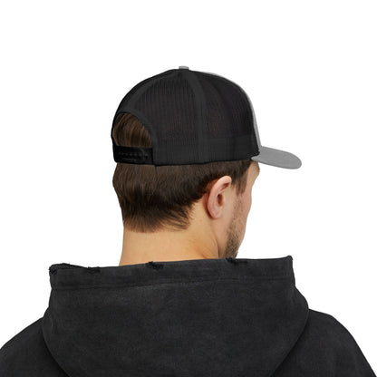 Stylish KT HOLIK Snapback Trucker Cap for Everyday Wear